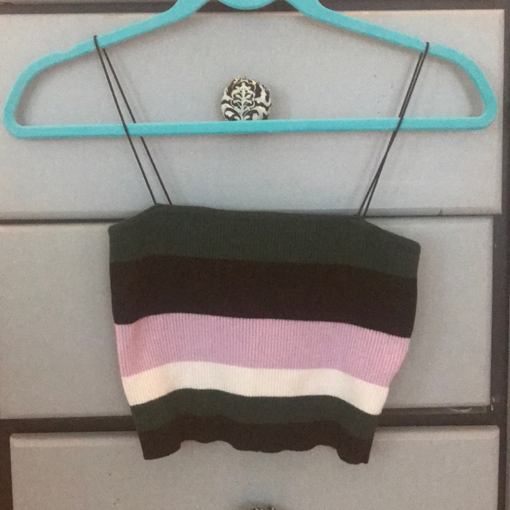 Cute Kendall and Kylie crop!